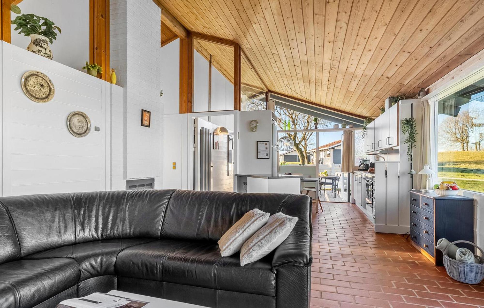 Gorgeous Home In Aabenraa With Wifi 外观 照片