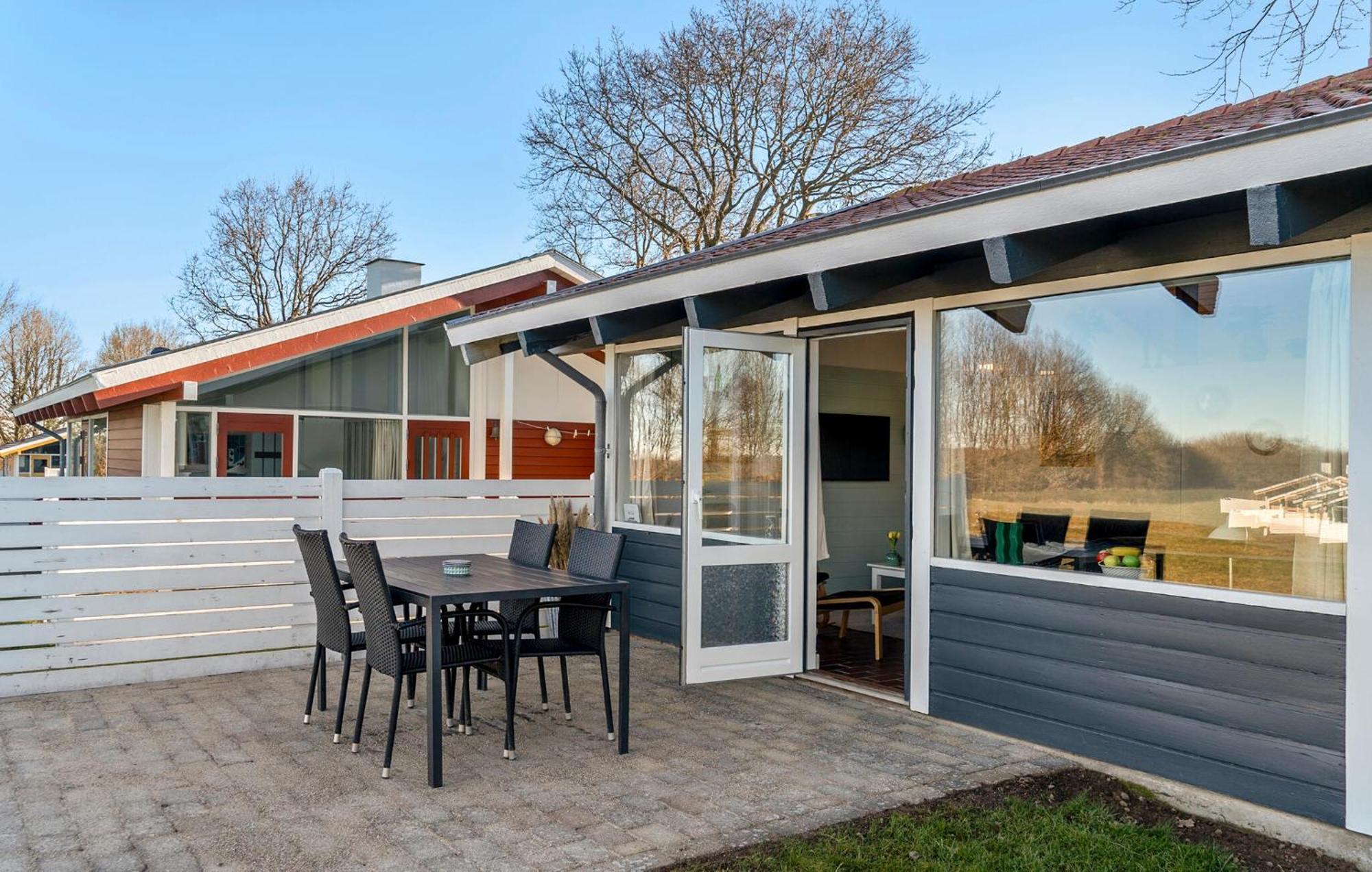Gorgeous Home In Aabenraa With Wifi 外观 照片